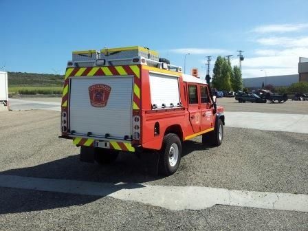 Transformación del BRL Land Rover a vehículo contra incendios